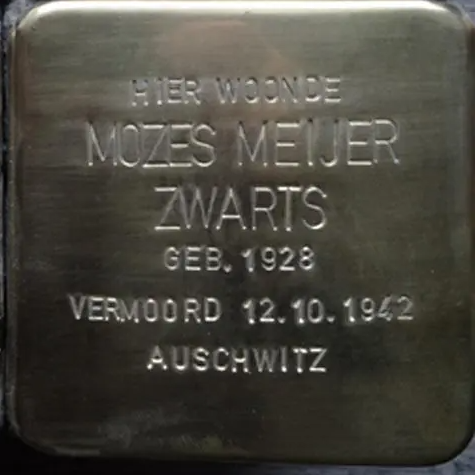 Struikelsteen voor Mozes Meijer Zwarts