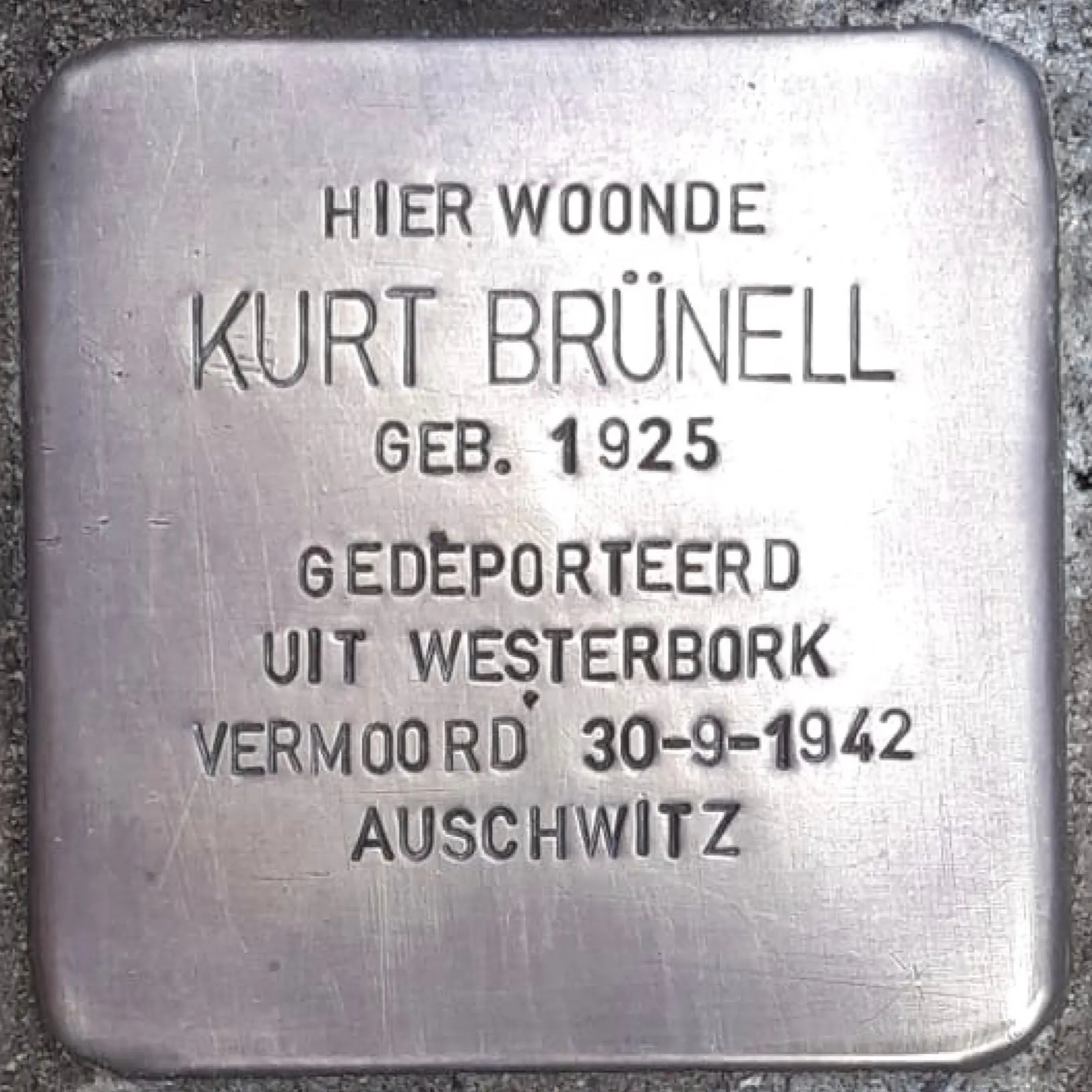 Struikelsteen voor Kurt Brünell