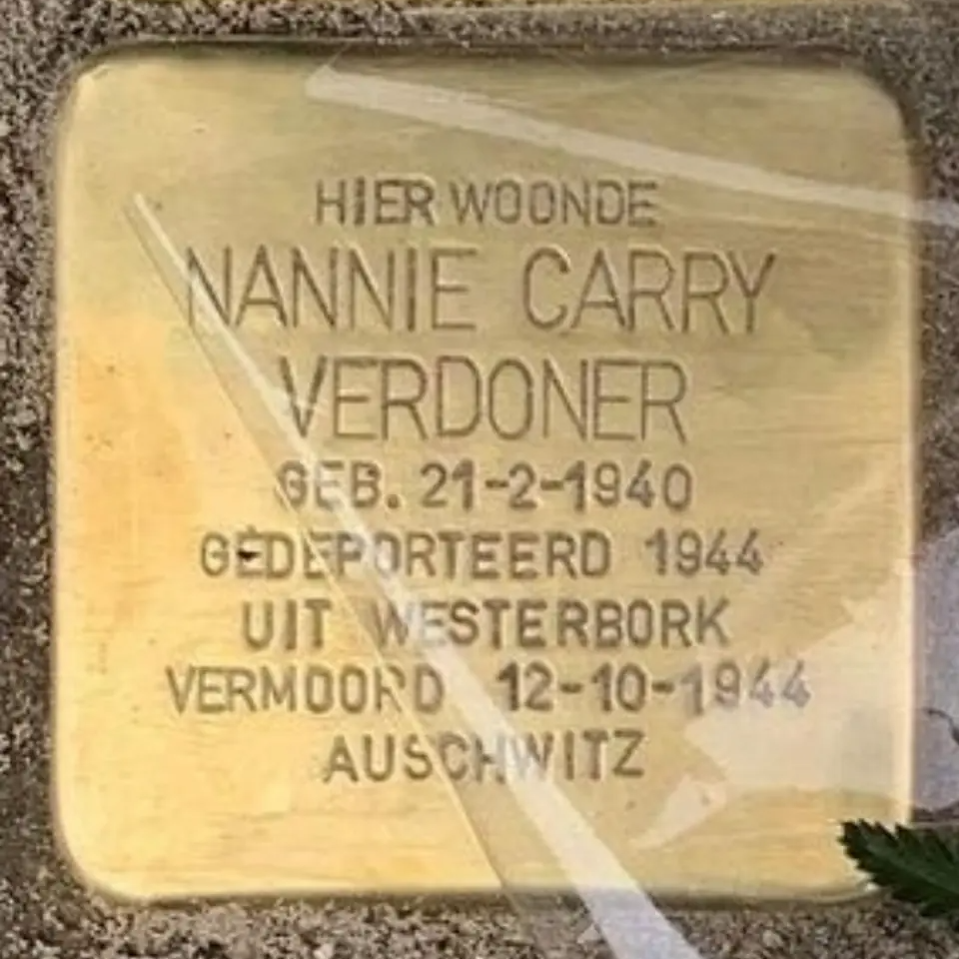 Struikelsteen voor Nannie Carry Verdoner