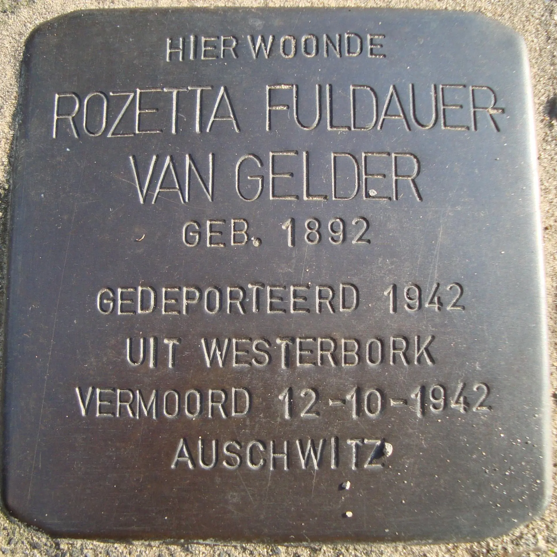Struikelsteen voor Rozetta Fuldauer-van Gelder