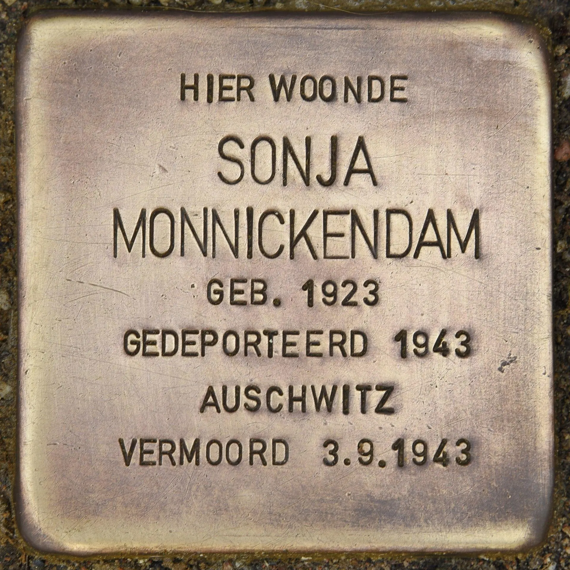 Struikelsteen voor Sonja Monnickendam