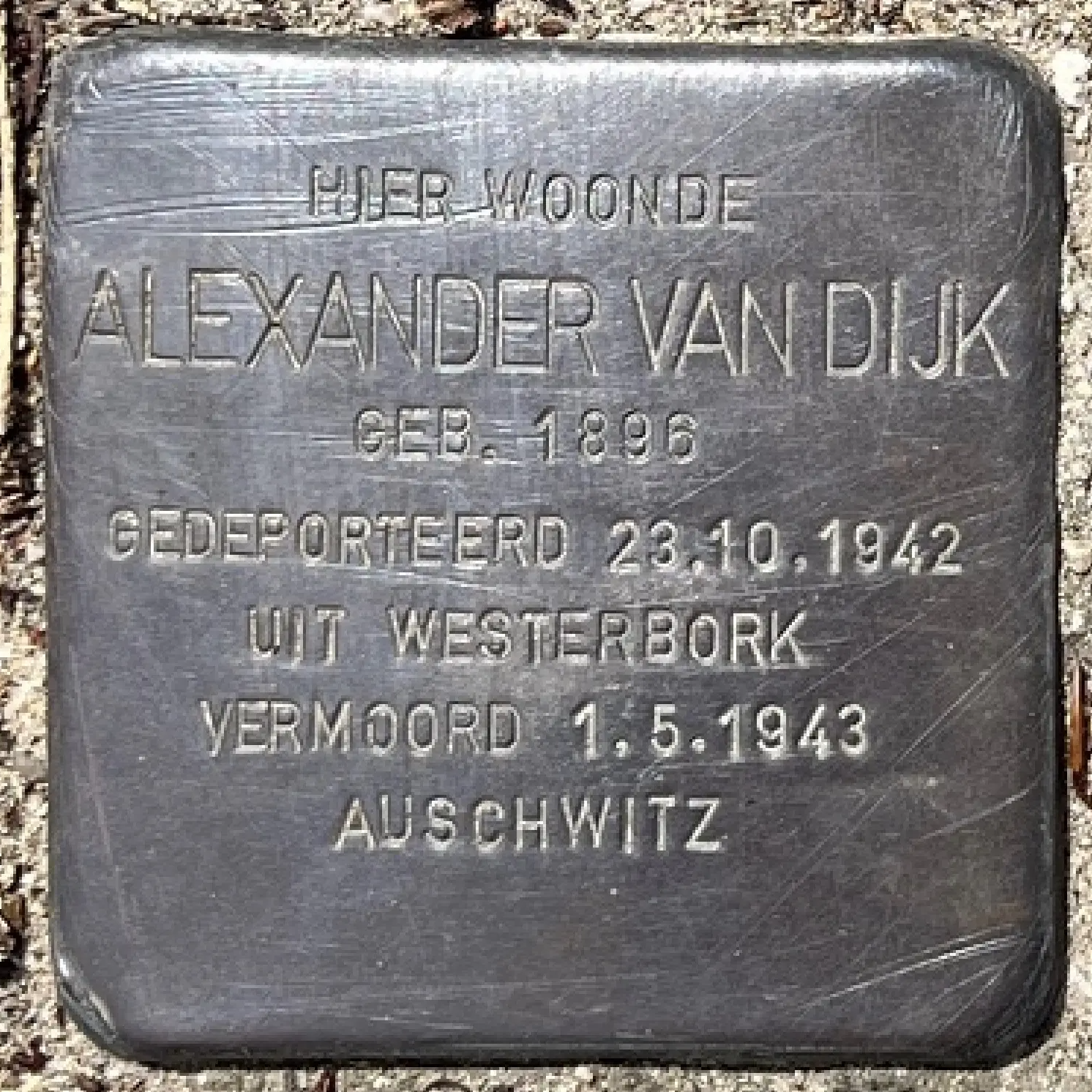 Struikelsteen voor Alexander van Dijk