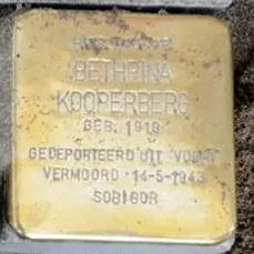 Struikelsteen voor Bethrina Kooperberg