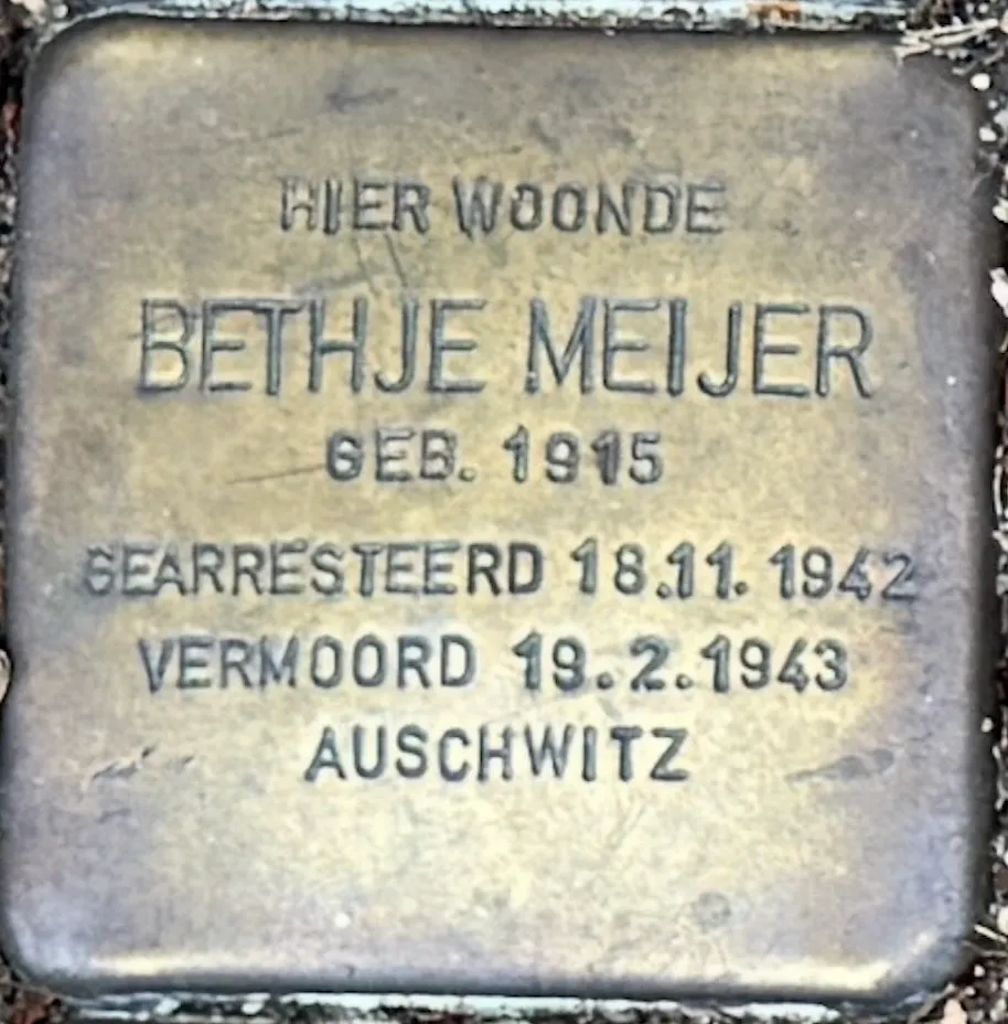 Struikelsteen voor Bethje Meijer-Meijer