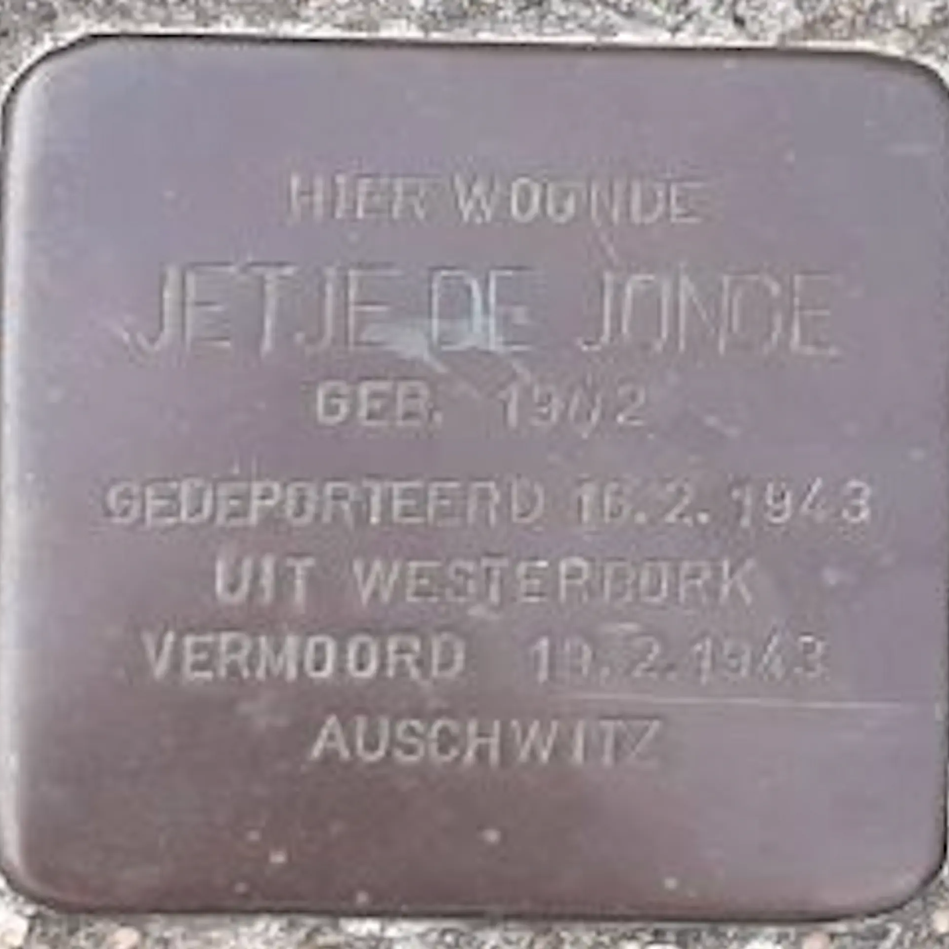 Struikelsteen voor Jetje van Dam-de Jonge