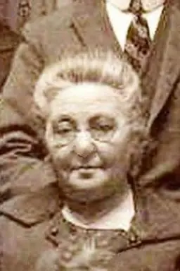Portret van Antje Heijmans-van Kloeten