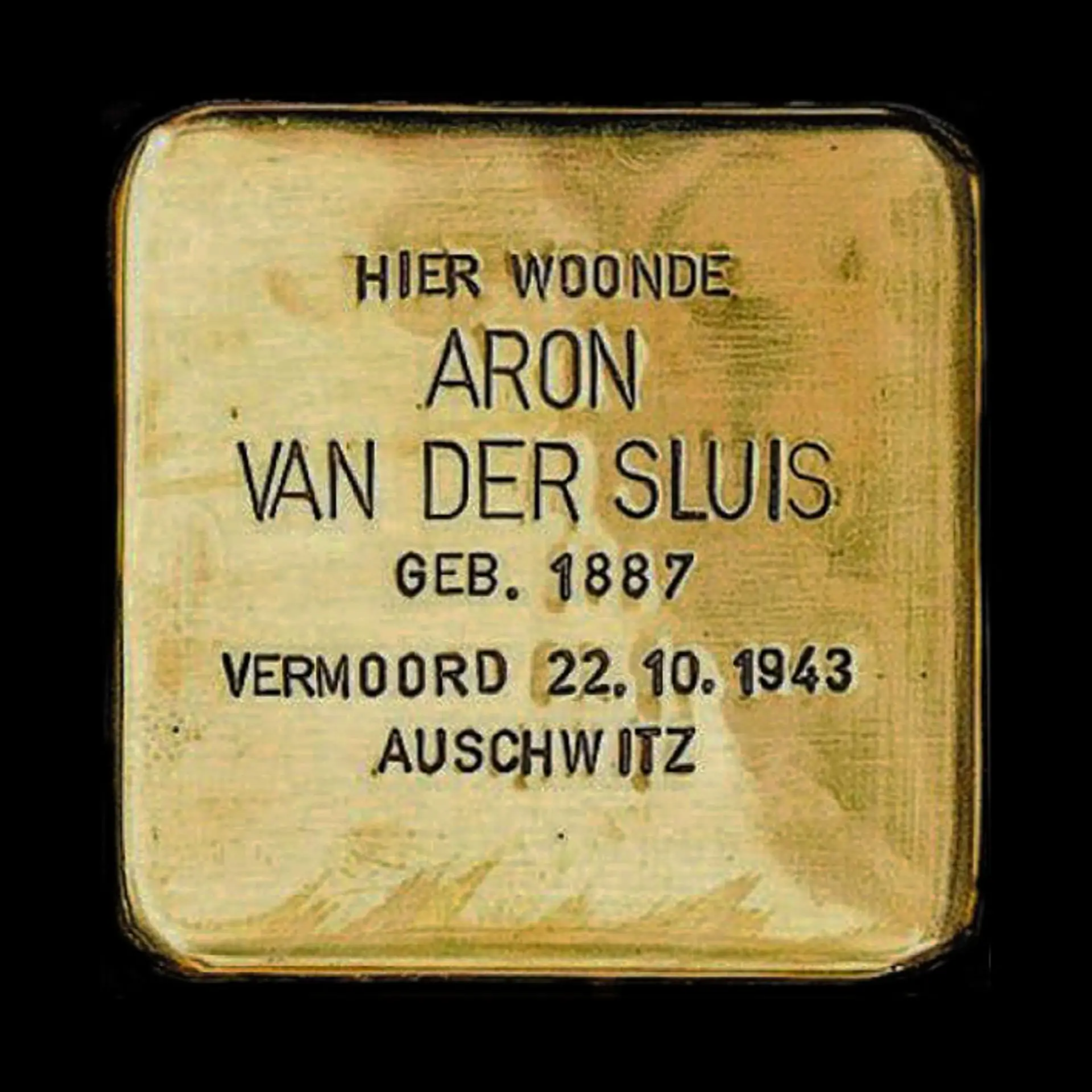 Struikelsteen voor Aron van der Sluis