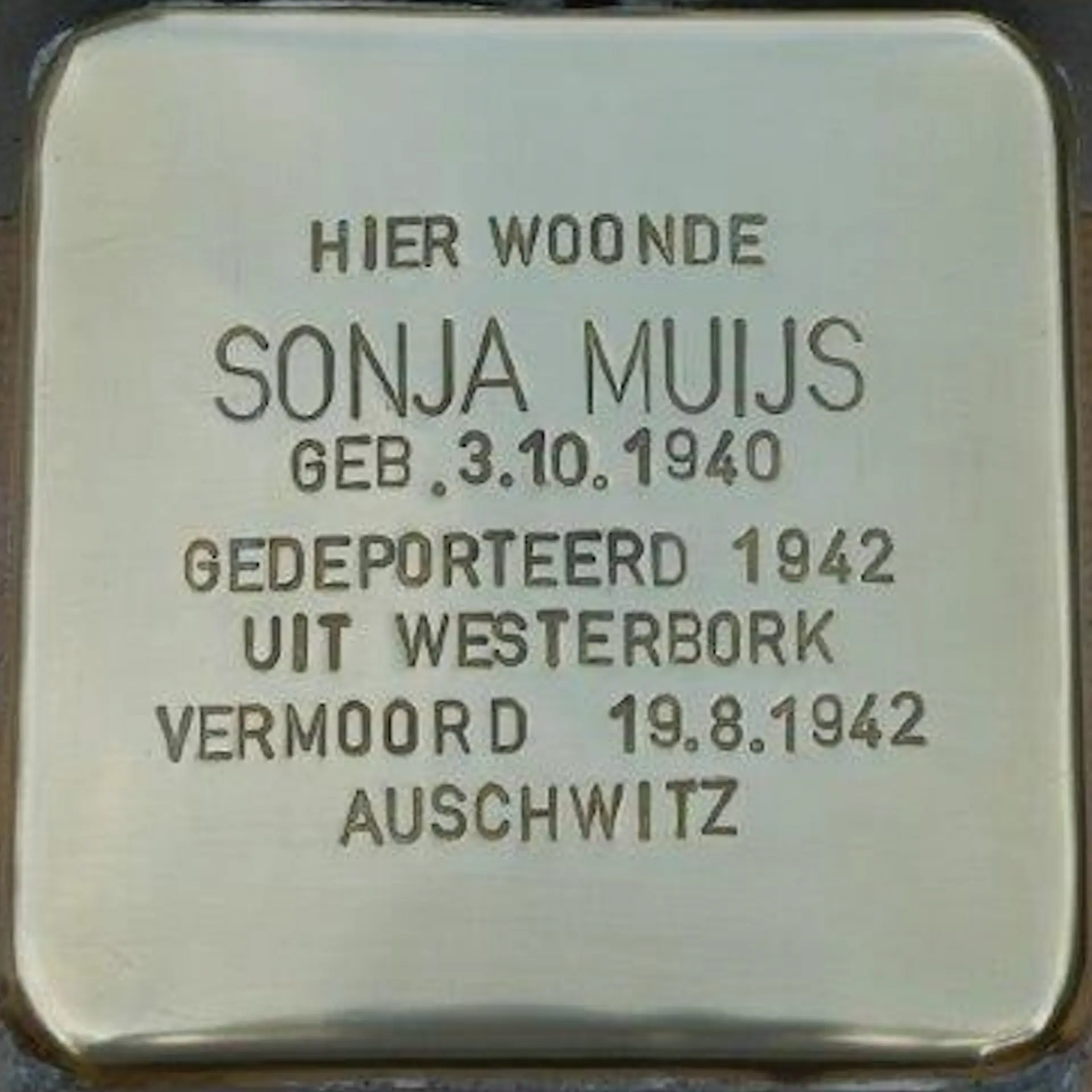 Struikelsteen voor Sonja Muijs
