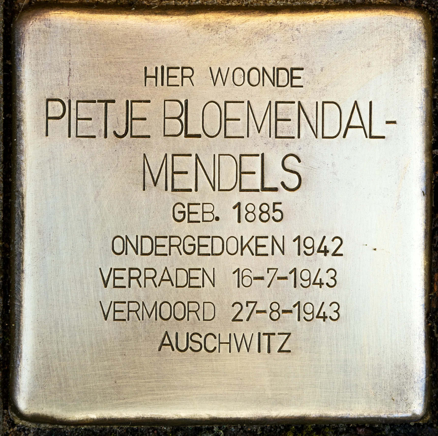 Struikelsteen voor Pietje Bloemendal-Mendels