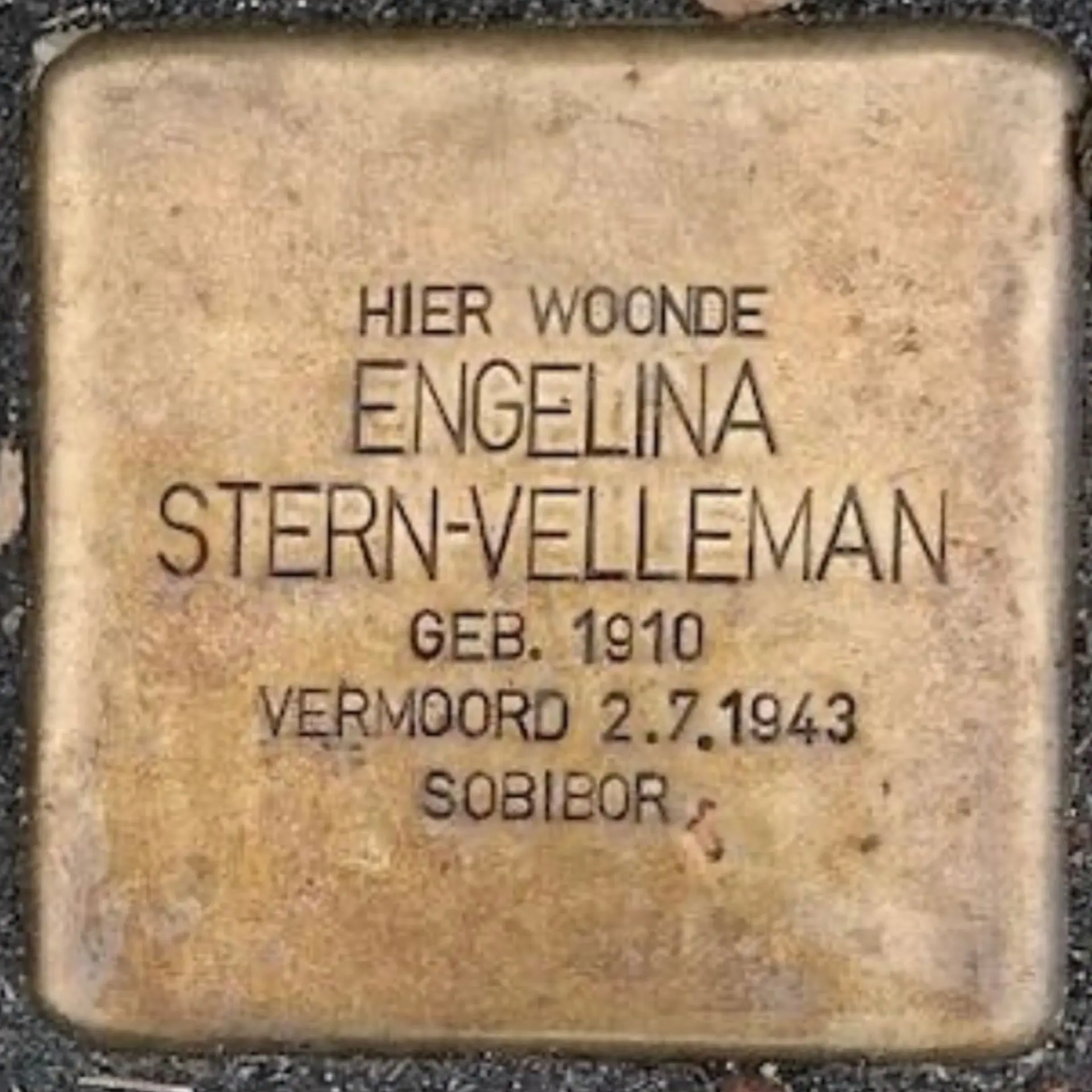 Struikelsteen voor Engelina Stern-Velleman