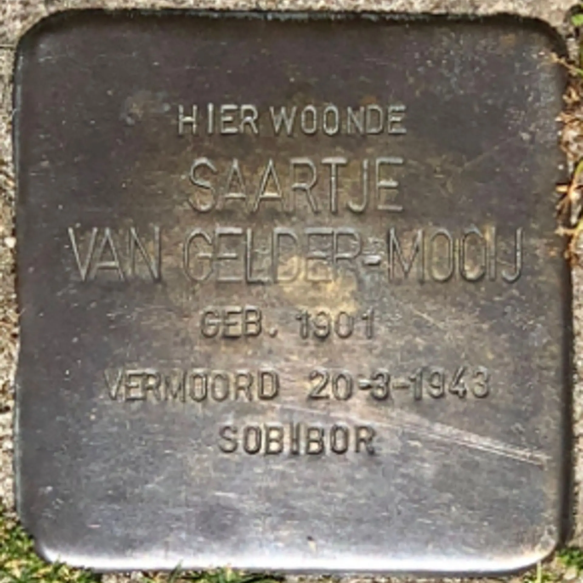 Struikelsteen voor Saartje van Gelder-Mooij