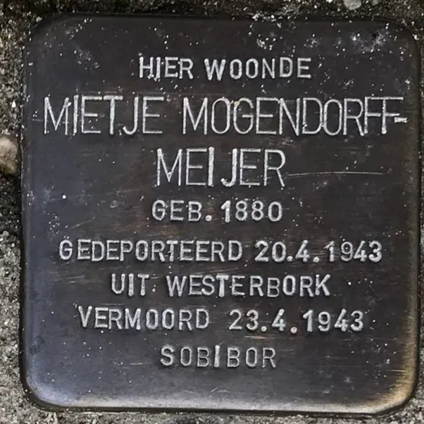 Struikelsteen voor Mietje Mogendorff-Meijer