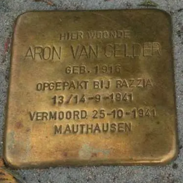 Struikelsteen voor Aron van Gelder