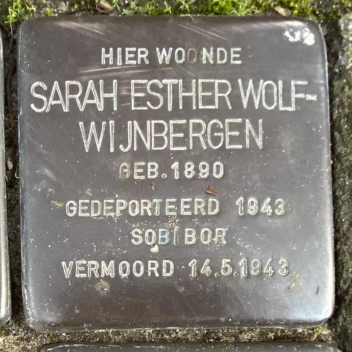 Struikelsteen voor Sarah-Esther Wolf-Wijnbergen