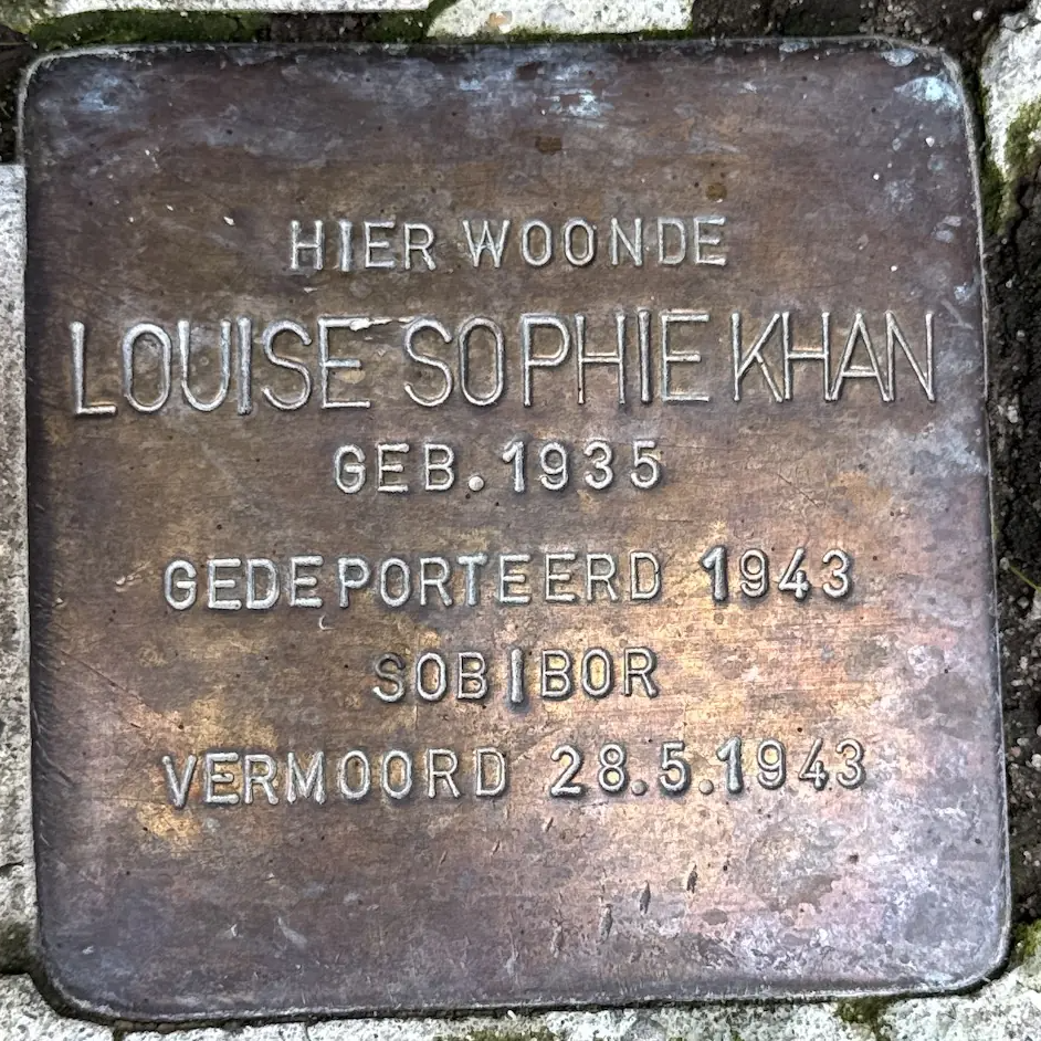 Struikelsteen voor Louise Sophie Khan