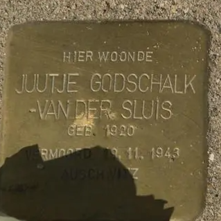 Struikelsteen voor Juutje Godschalk-van der Sluis