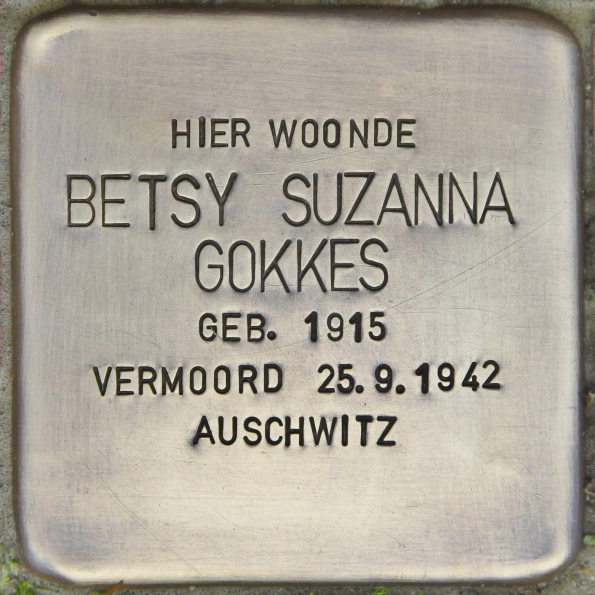 Struikelsteen voor Betsy Suzanna Gokkes