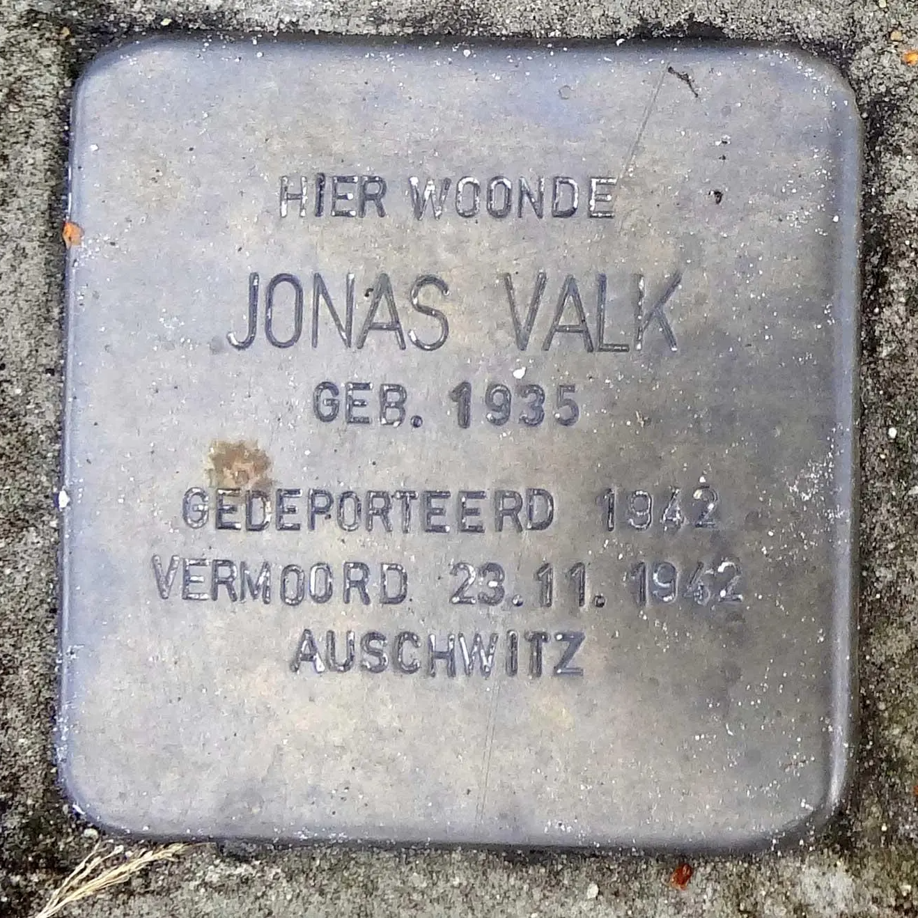 Struikelsteen voor Jonas Valk