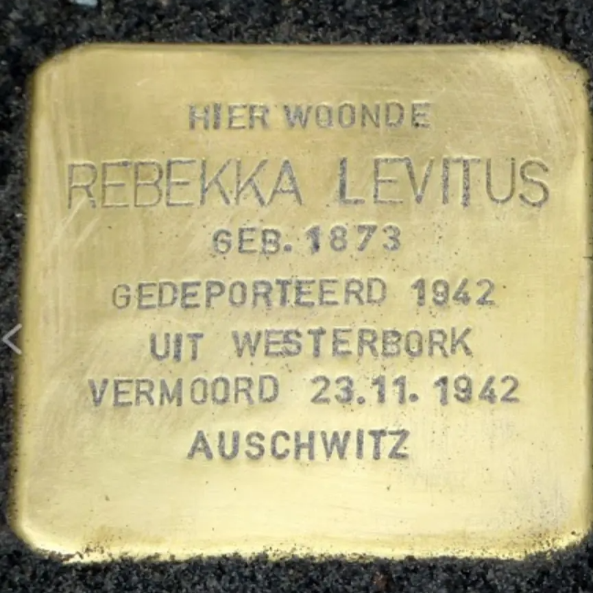 Struikelsteen voor Rebekka Levitus