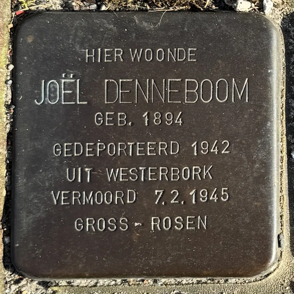 Struikelsteen voor Joël Denneboom