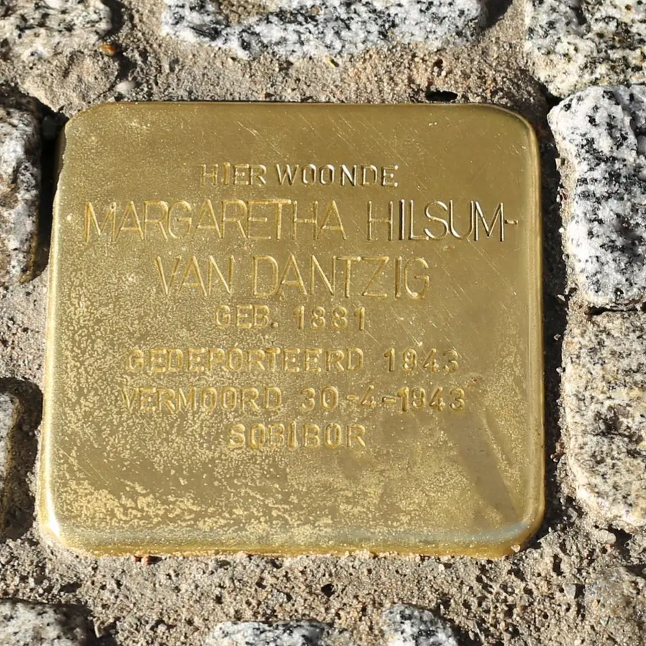 Struikelsteen voor Margaretha Hilsum-van Dantzig