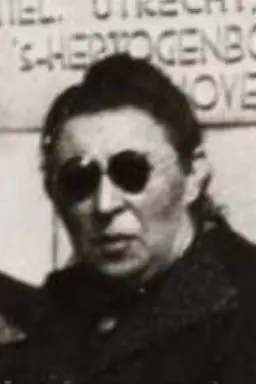 Portret van Roosje Hijmans
