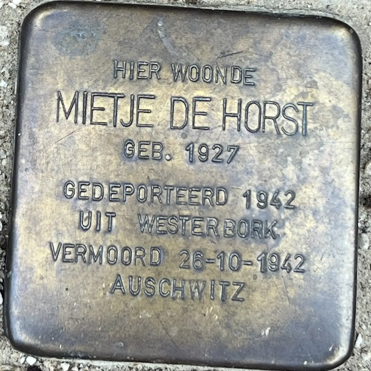 Struikelsteen voor Mietje de Horst