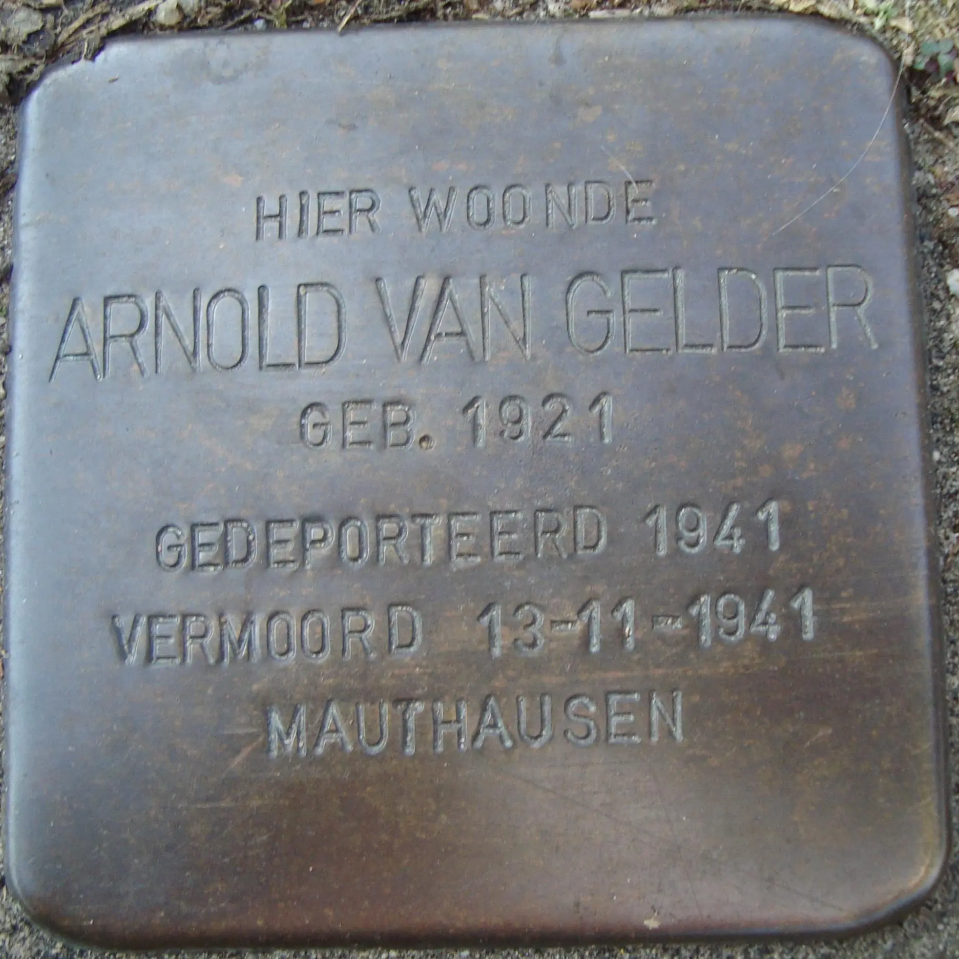 Struikelsteen voor Arnold van Gelder