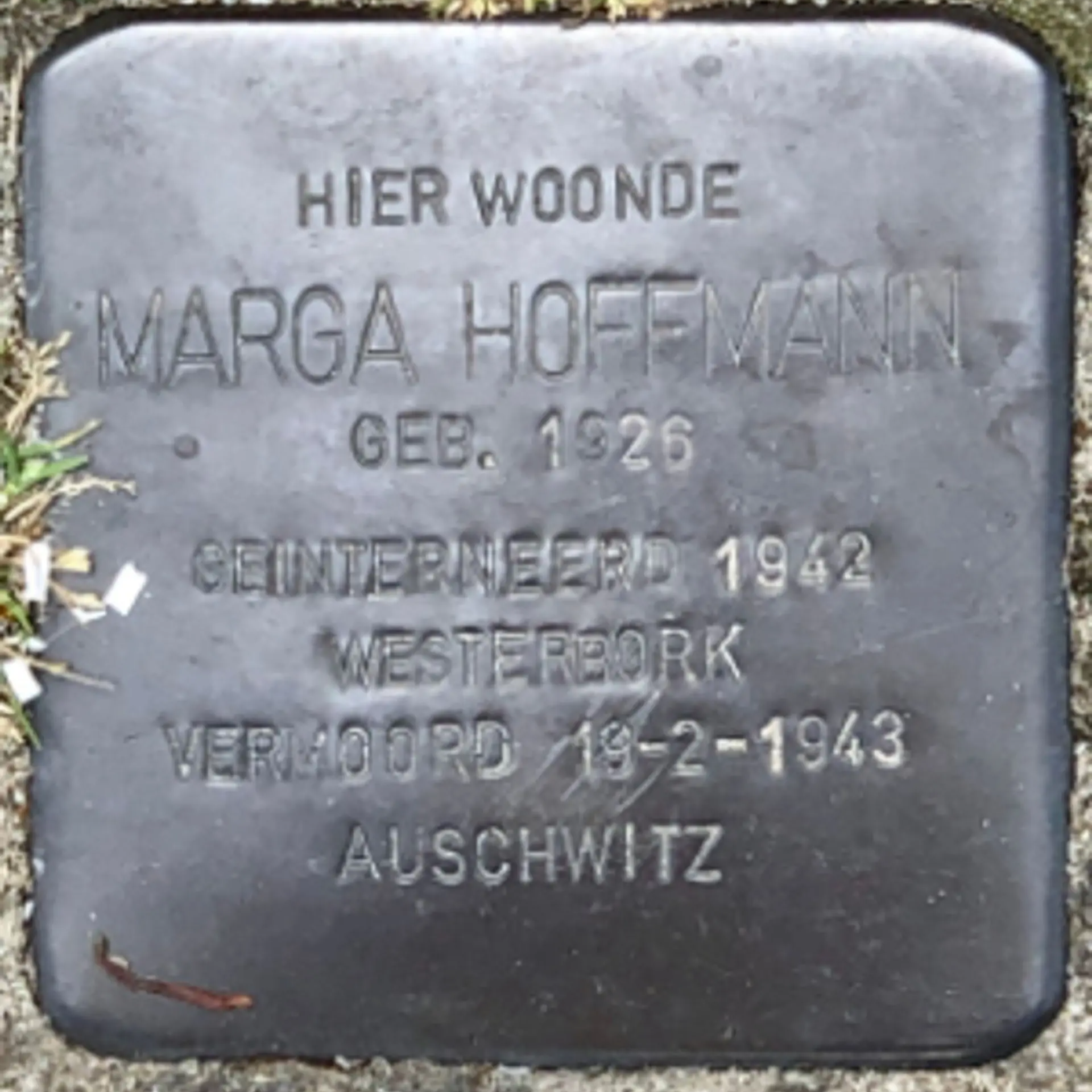 Struikelsteen voor Marga Hoffmann