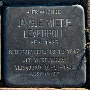 Struikelsteen voor Jansje Mietje Leverpoll