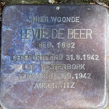 Struikelsteen voor Levie de Beer
