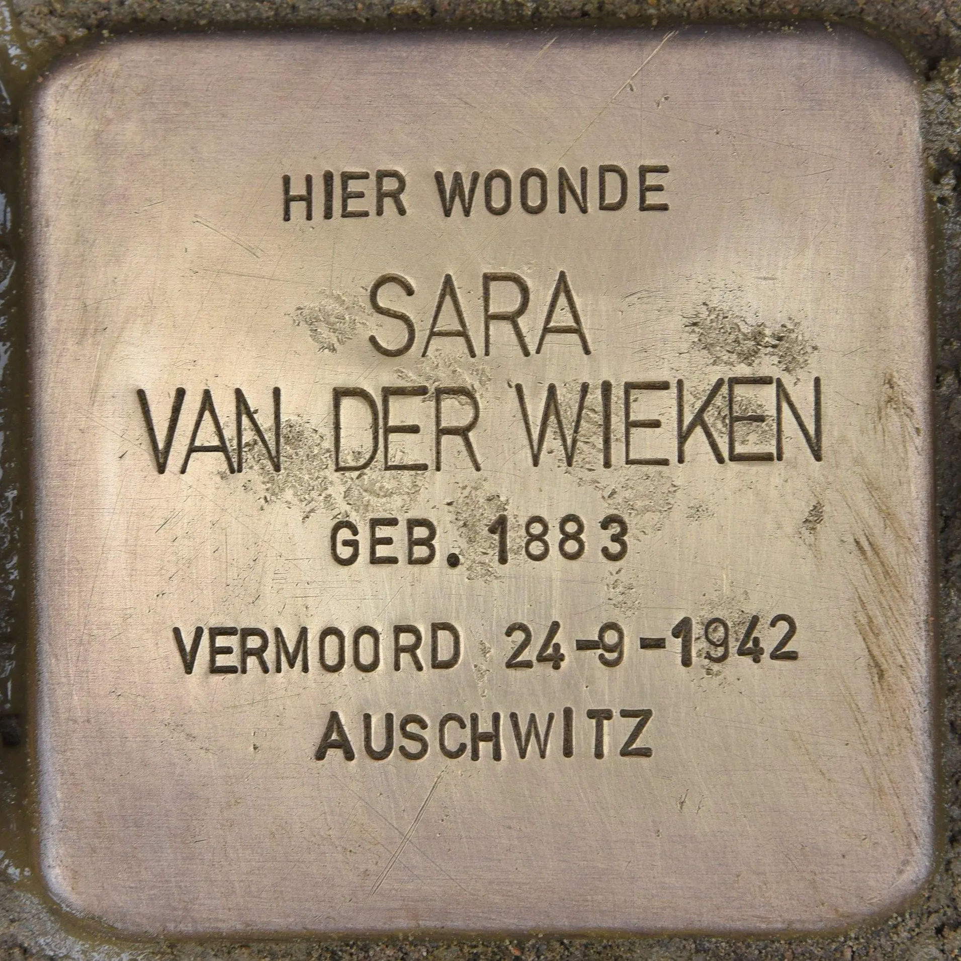 Struikelsteen voor Sara van der Wieken