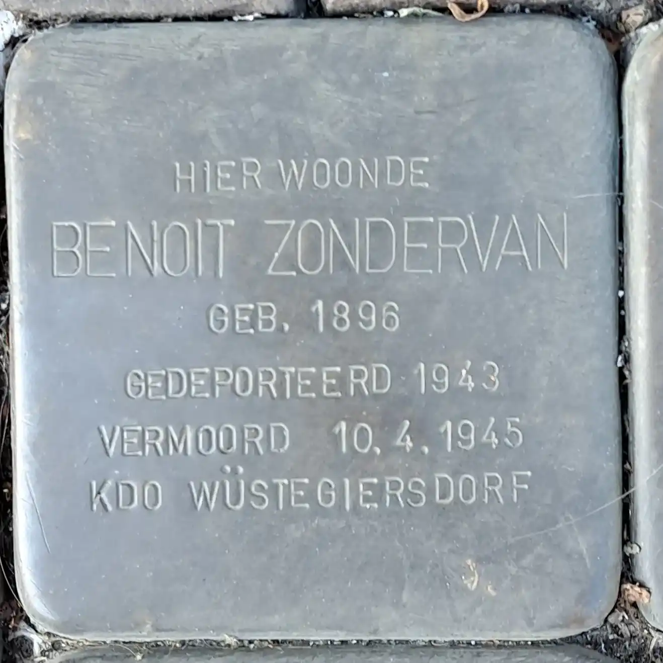 Struikelsteen voor Benoit Zondervan