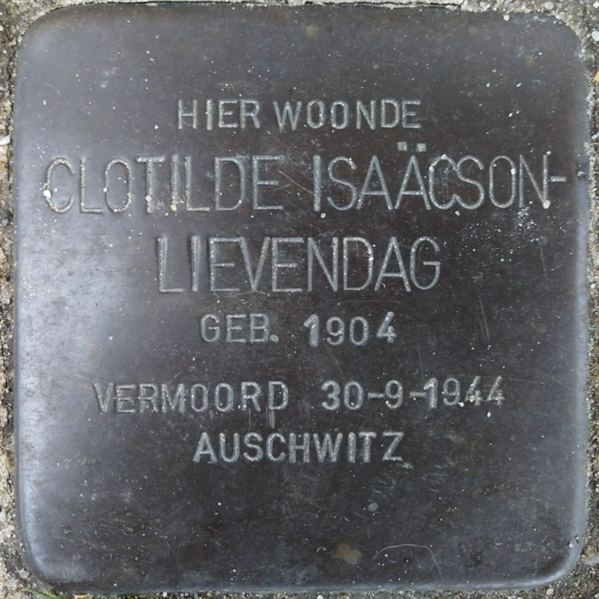 Struikelsteen voor Clotilde Kaatje Isaäcson-Lievendag
