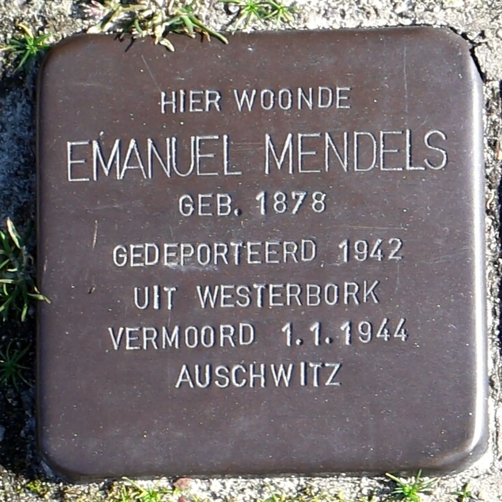 Struikelsteen voor Emanuel Mendels
