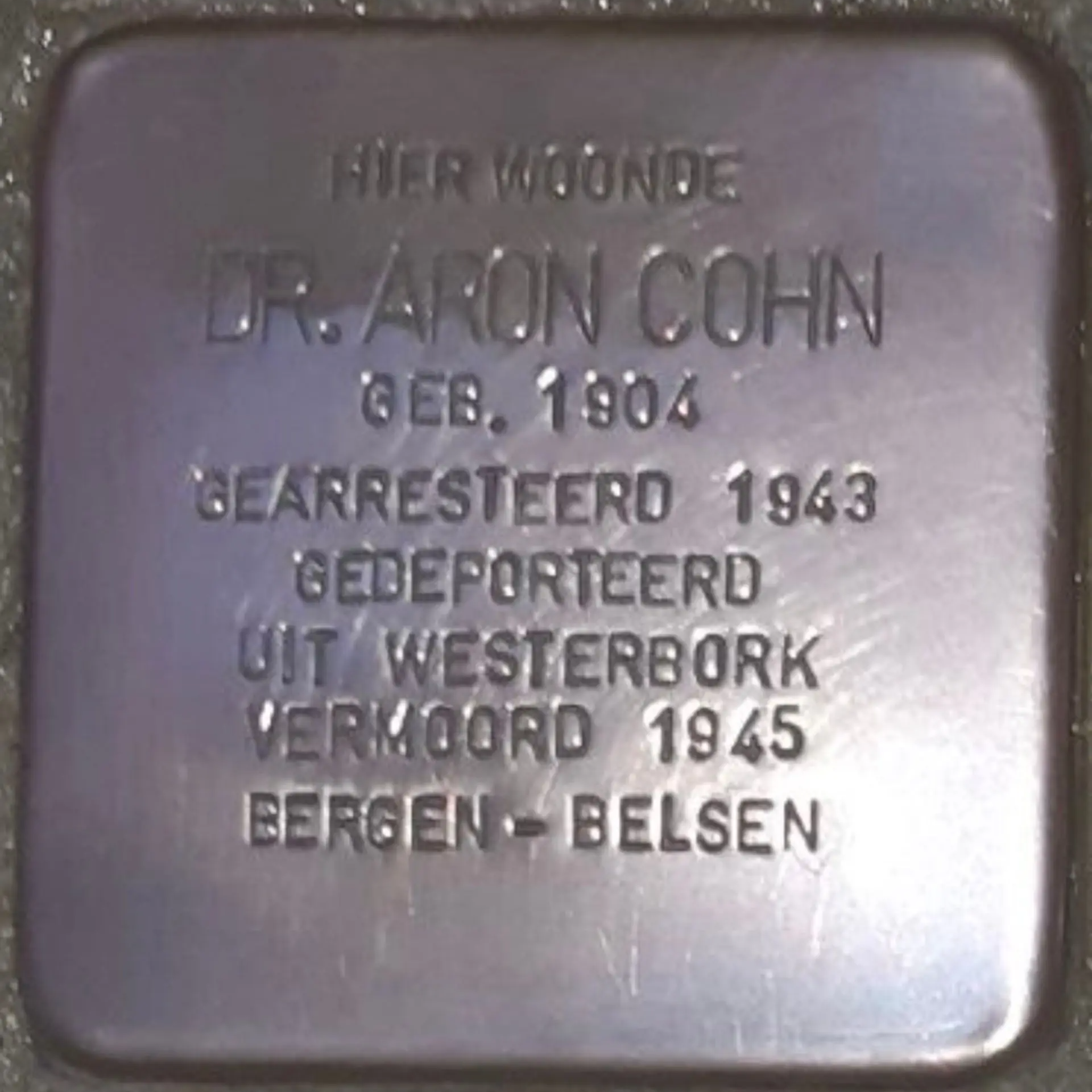 Struikelsteen voor Aron Cohn
