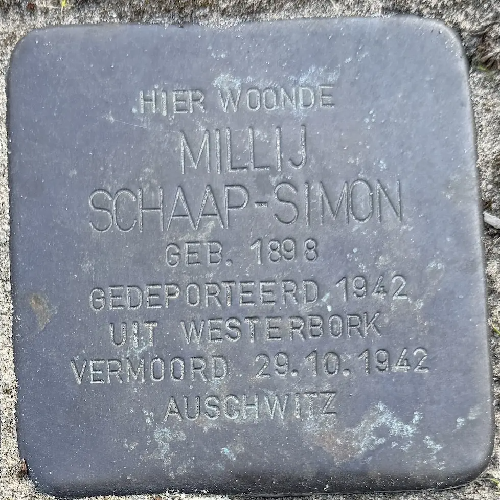Struikelsteen voor Milly (Millij) Schaap-Simon