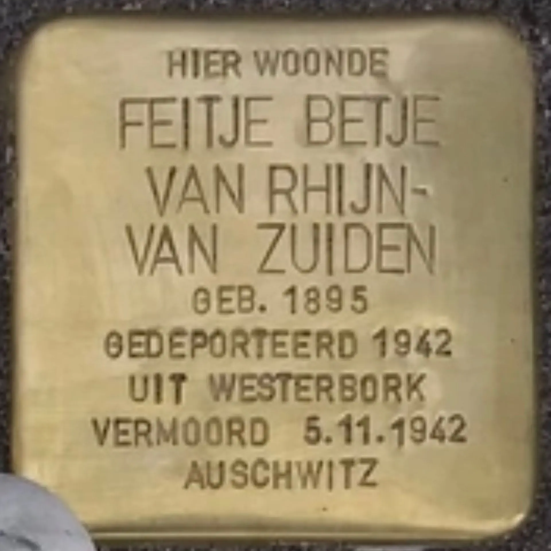Struikelsteen voor Feitje Betje van Rhijn-van Zuiden