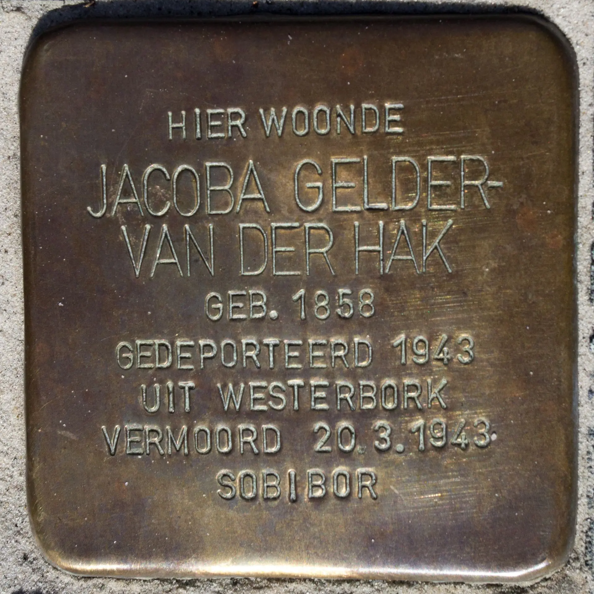 Struikelsteen voor Jacoba van Gelder-van der Hak