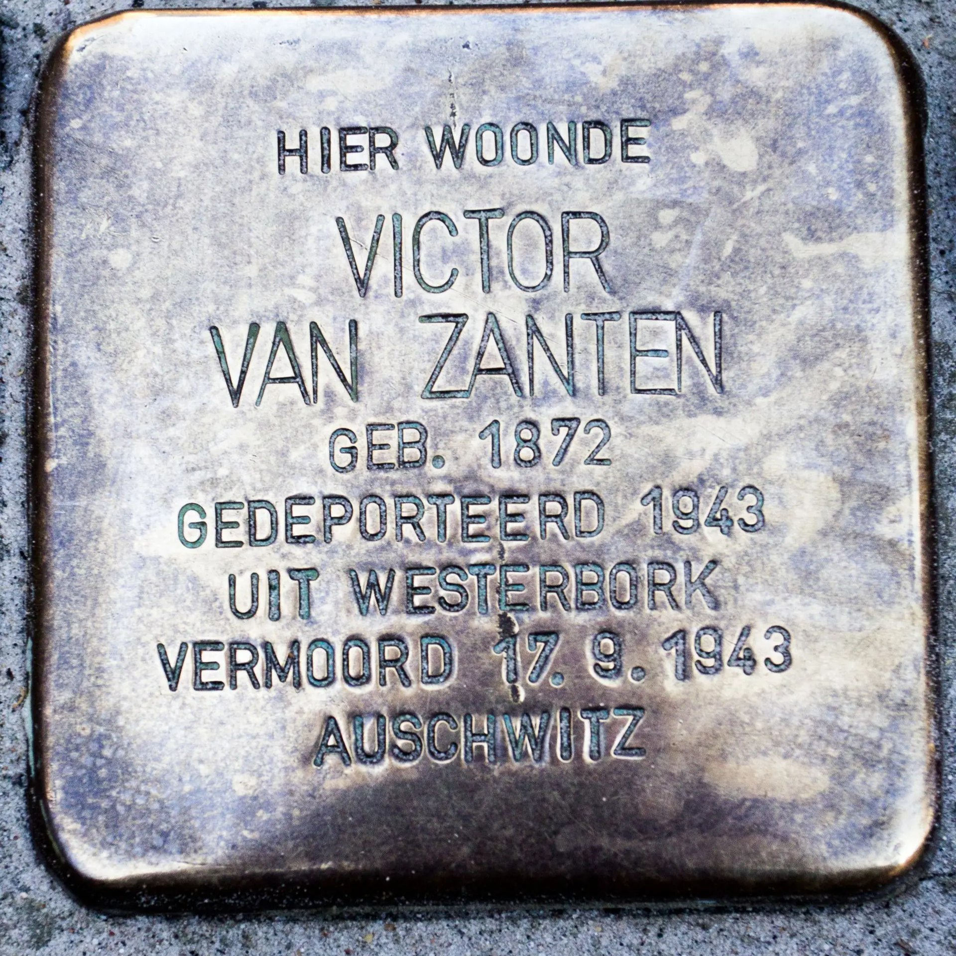 Struikelsteen voor Victor van Zanten