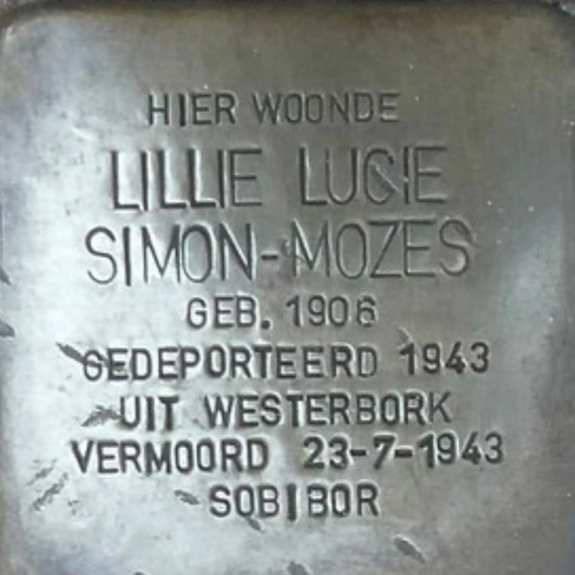 Struikelsteen voor Lilli Lucie Simon-Moses
