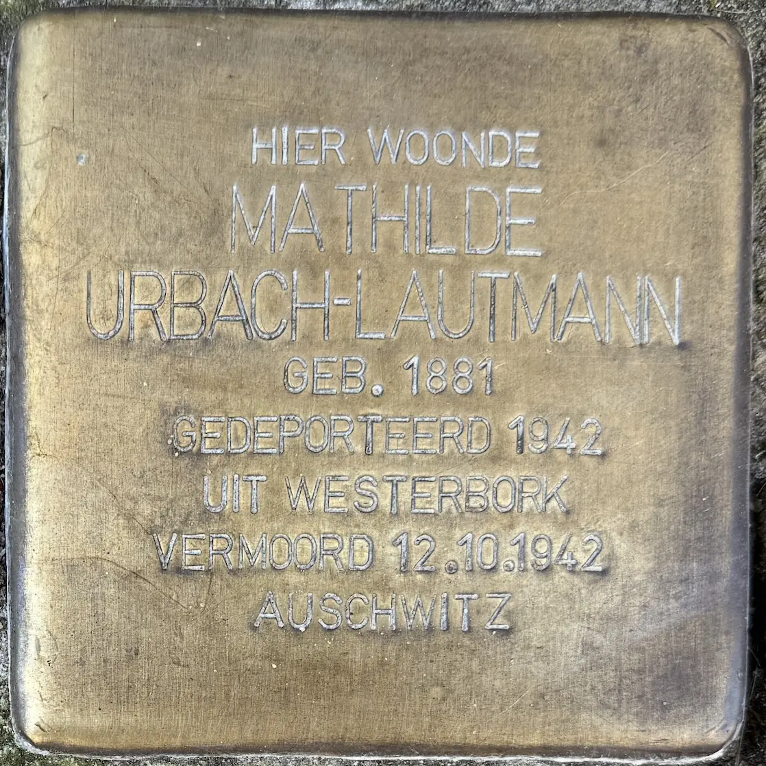 Struikelsteen voor Mathilde Urbach-Lautmann