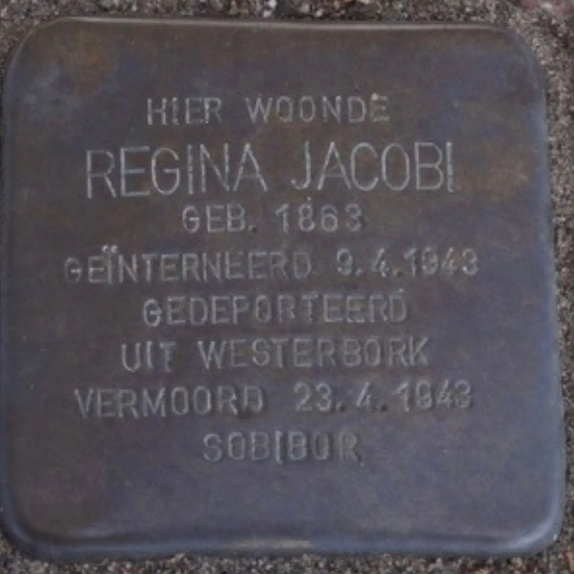 Struikelsteen voor Regina Jacobi