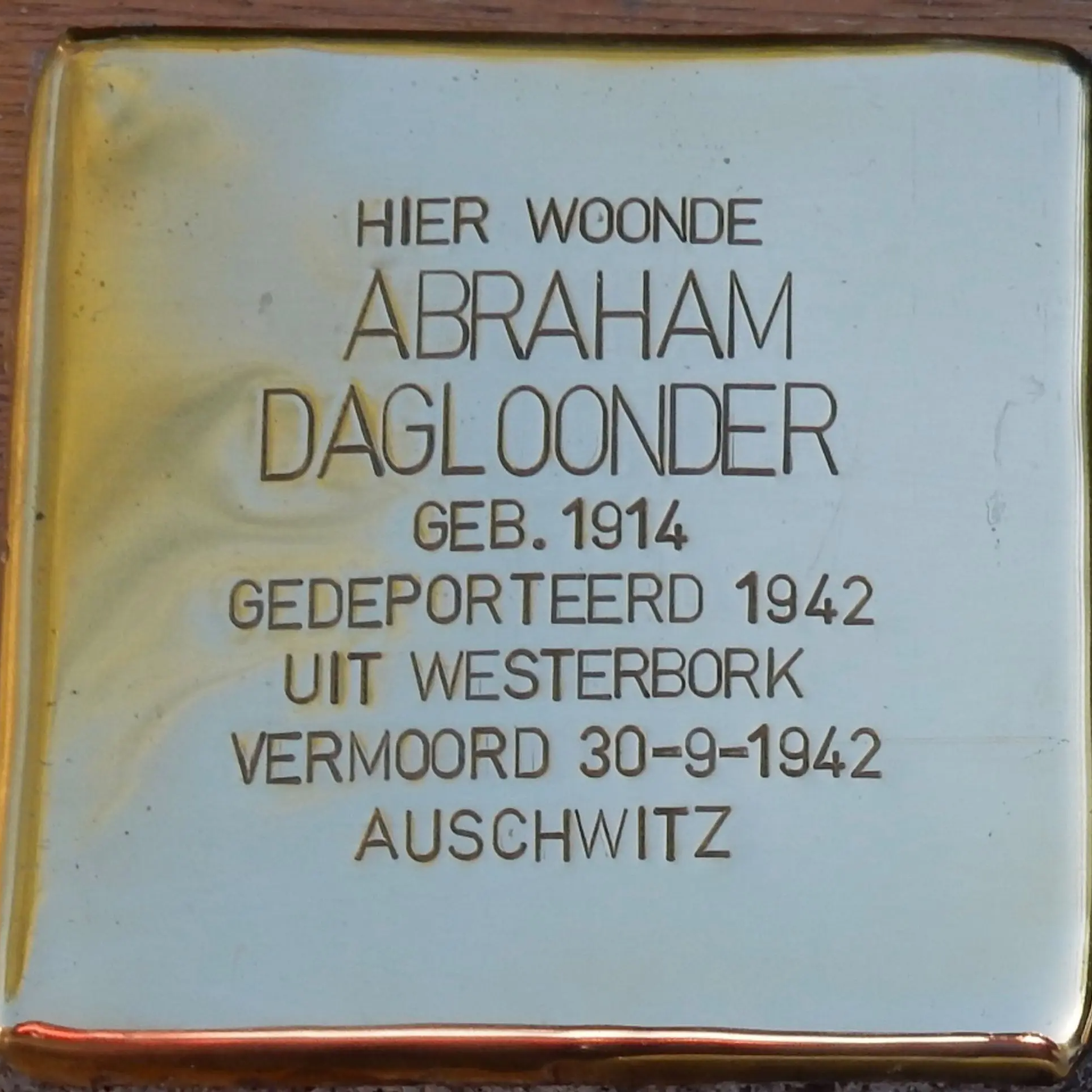 Struikelsteen voor Abraham Dagloonder
