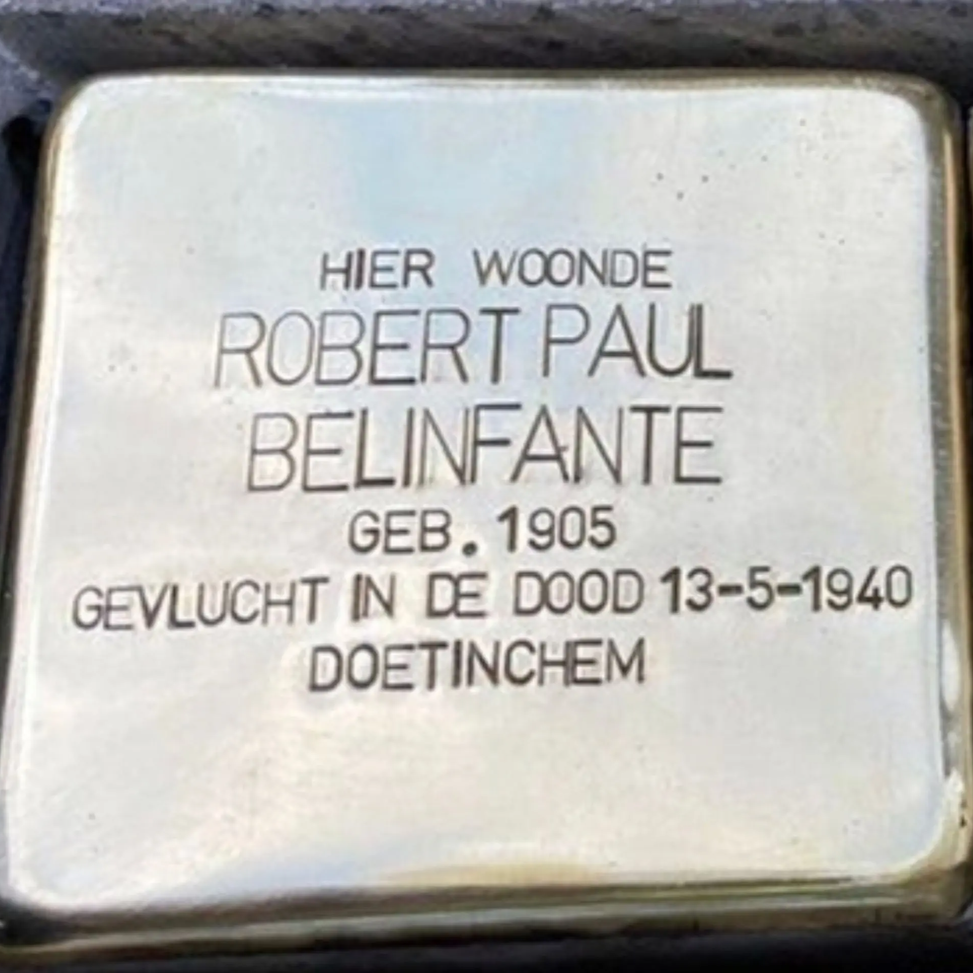 Struikelsteen voor Robert Paul Belinfante