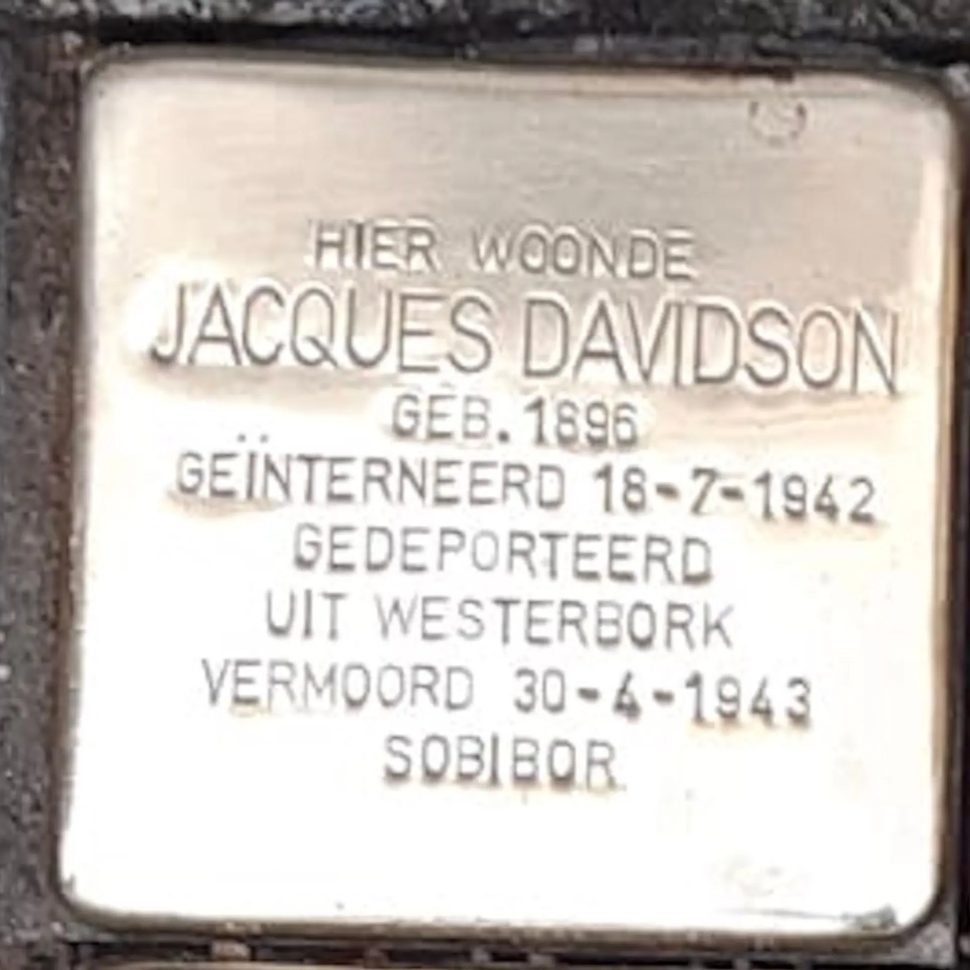 Struikelsteen voor Jacques Davidson