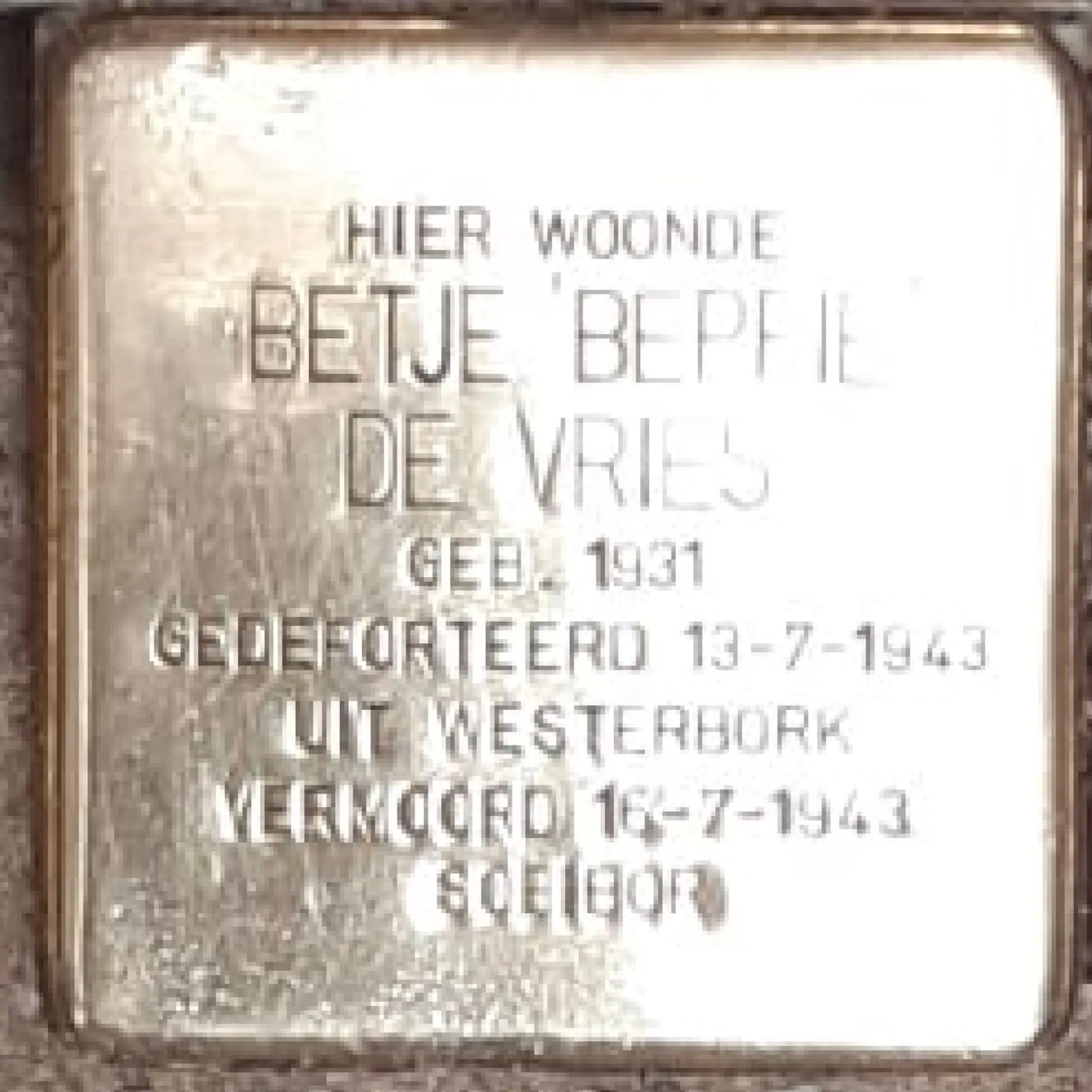 Struikelsteen voor Betje de Vries
