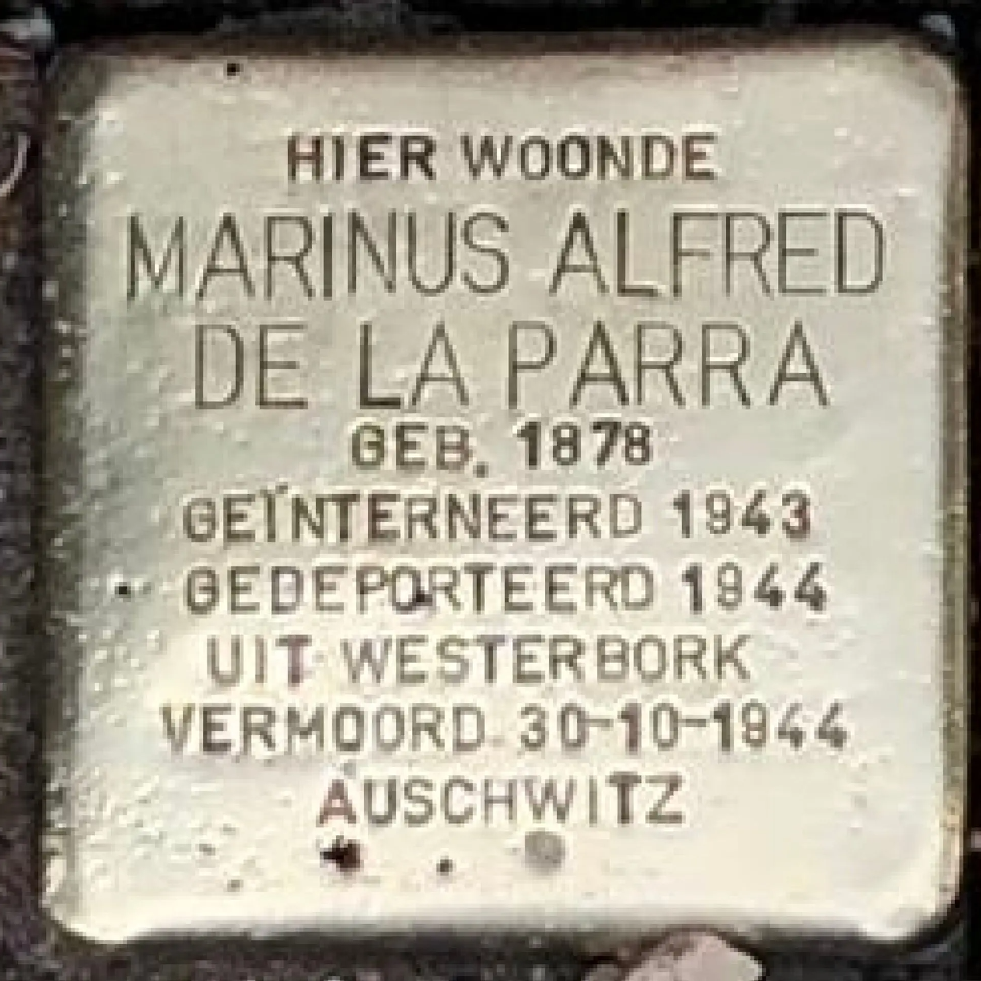 Struikelsteen voor Marinus Alfred de la Parra
