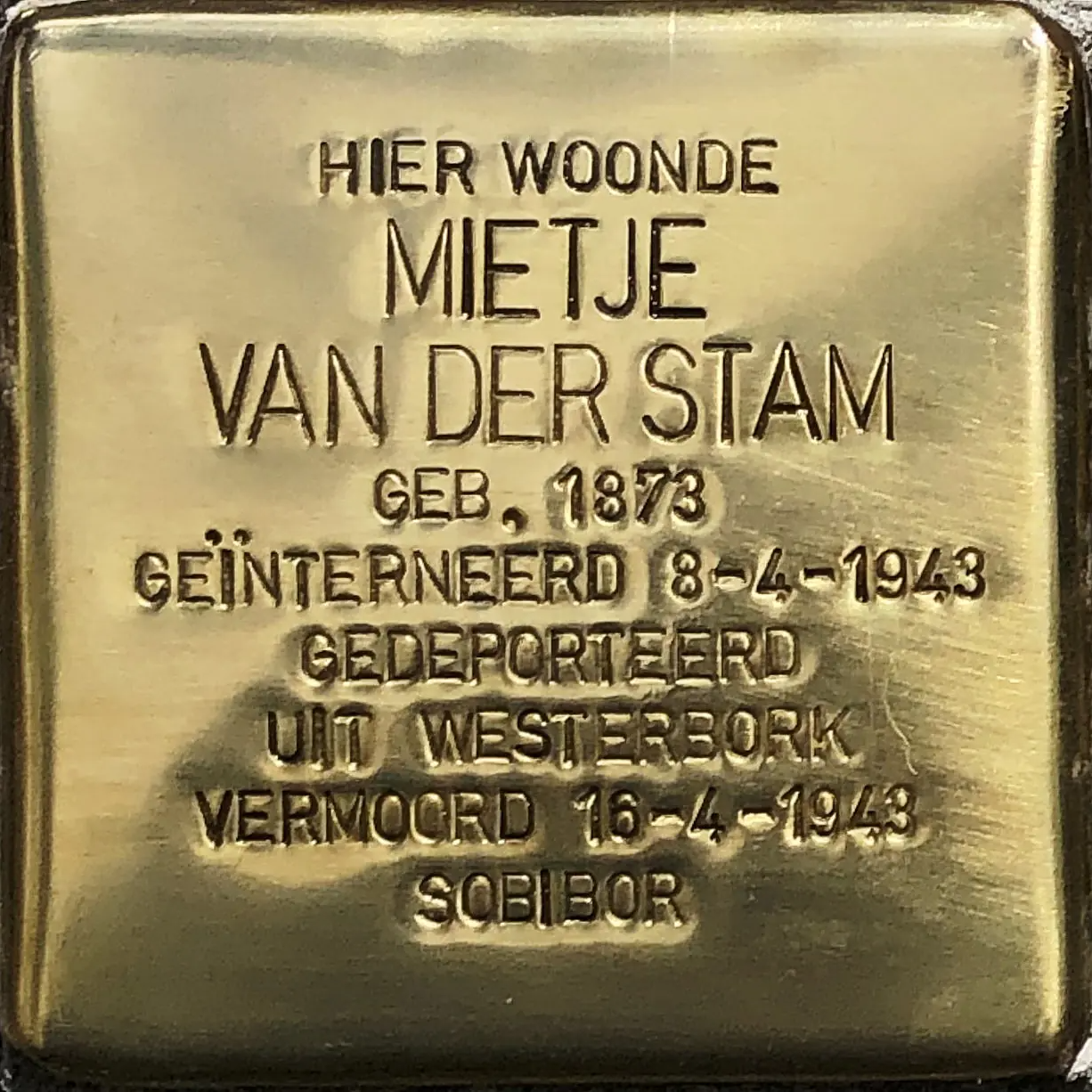 Struikelsteen voor Mietje van der Stam