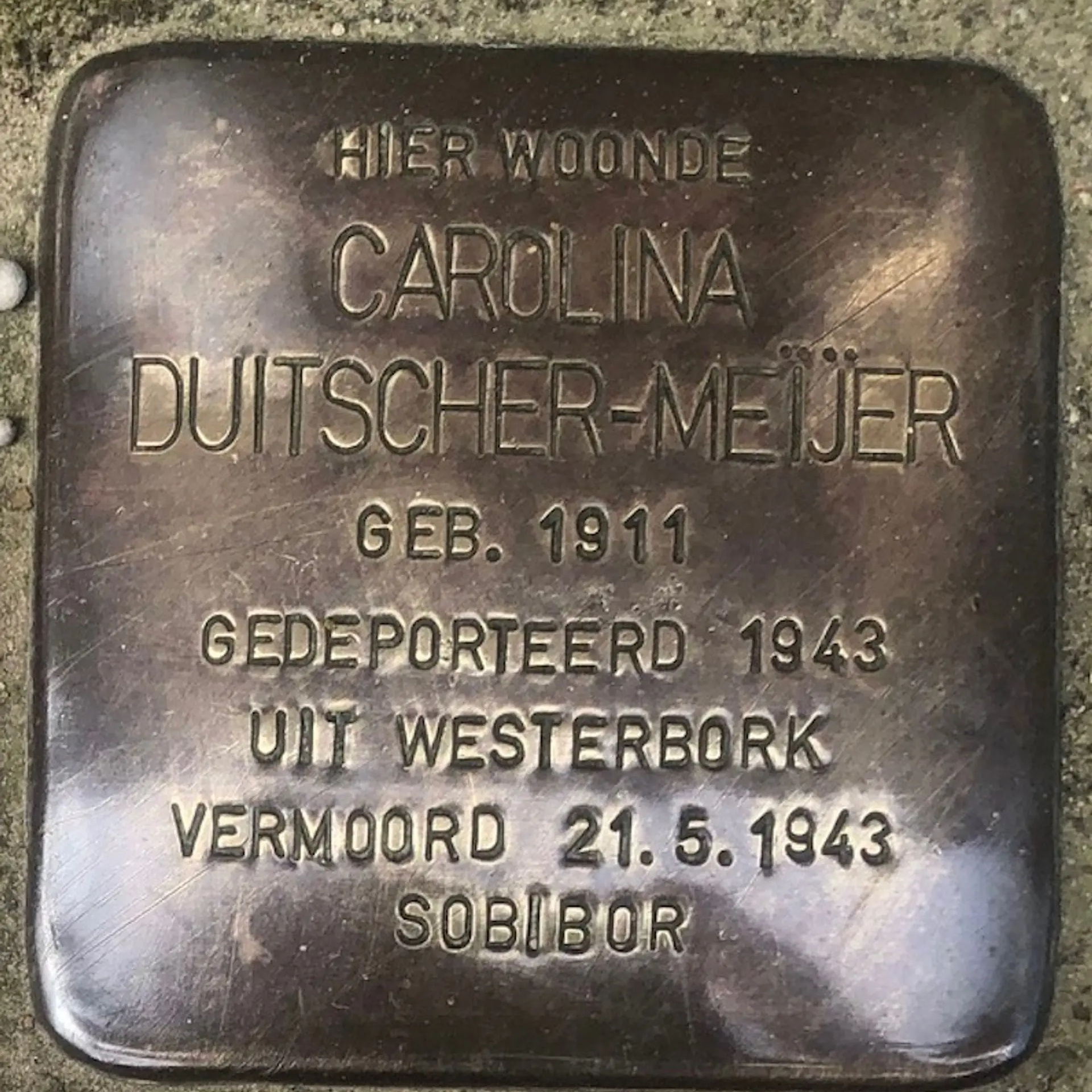 Struikelsteen voor Carolina Duitscher-Meijer